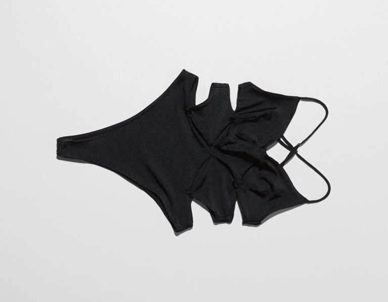 Body Bershka Triangle Cut-out Damske Čierne | wBuF4EvhKdS