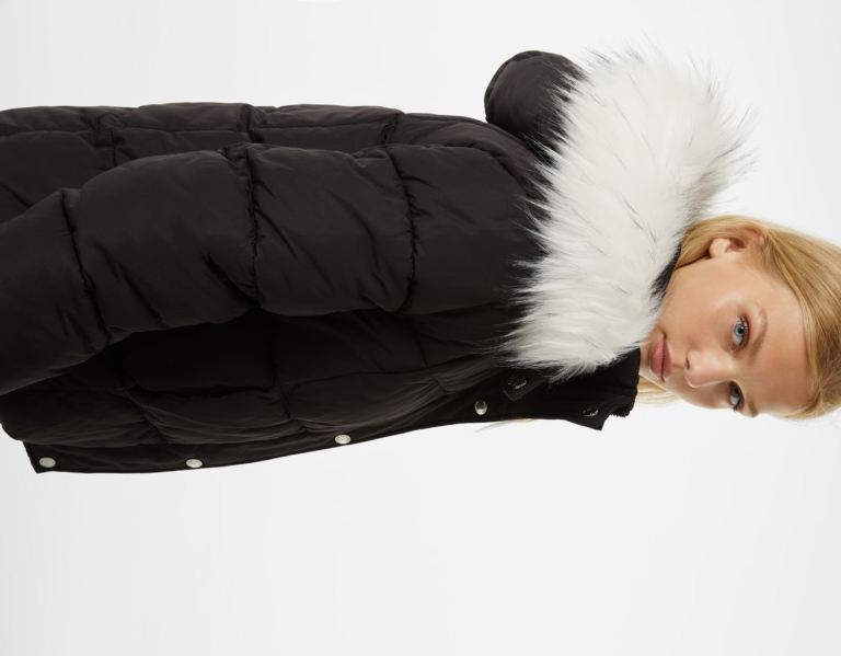 Bundy Bershka Puffer With Faux Fur Hood Damske Čierne | u220jkM1vN4