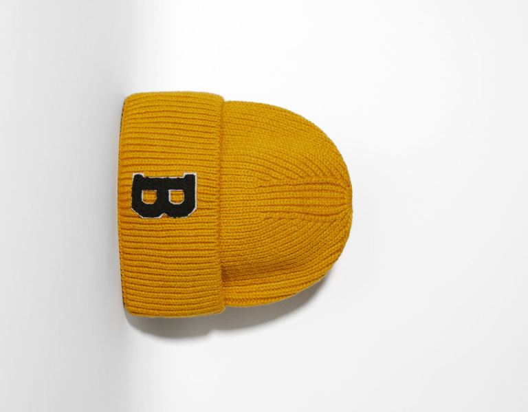 Caps Bershka Embroidered Varsity Beanie Panske Horčica Biela | eSFxV0MCszF