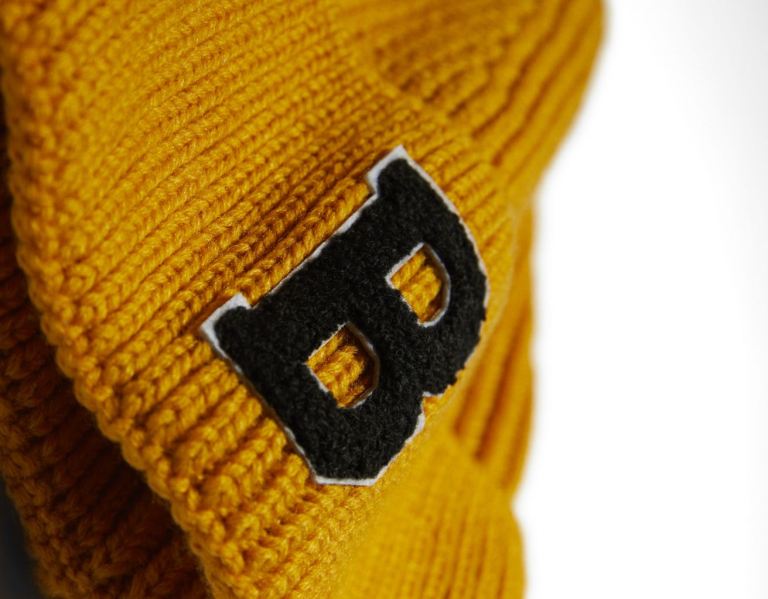 Caps Bershka Embroidered Varsity Beanie Panske Horčica Biela | eSFxV0MCszF