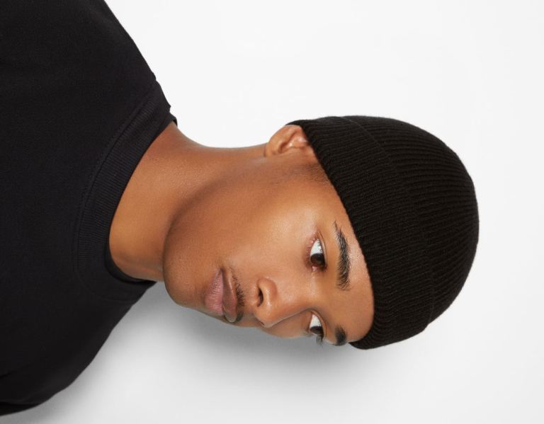 Caps Bershka Kratke Beanie Panske Čierne | sl3tsEWdWqr