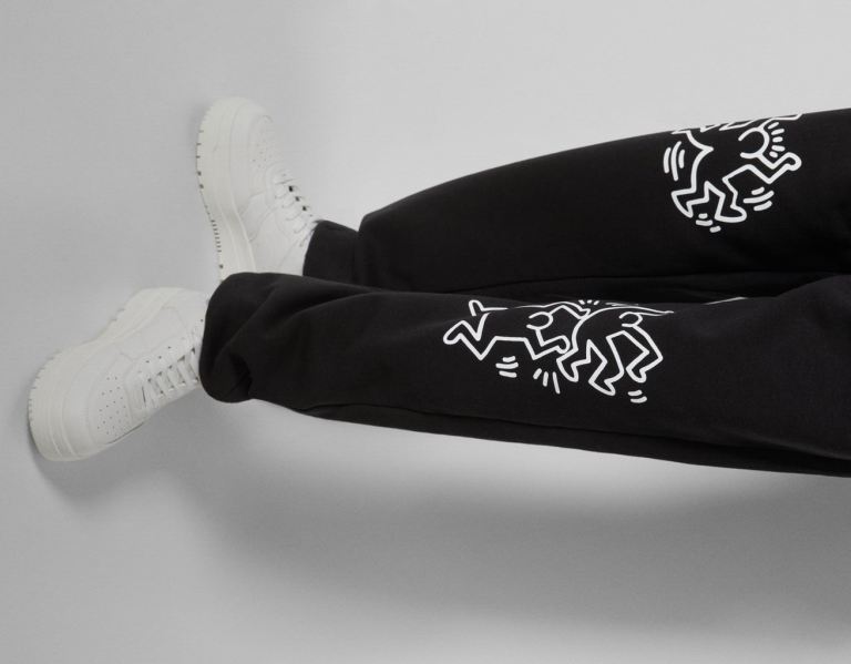 Nohavice Bershka Sweat With Keith Haring Print Damske Čierne | l9kwRgocpnQ