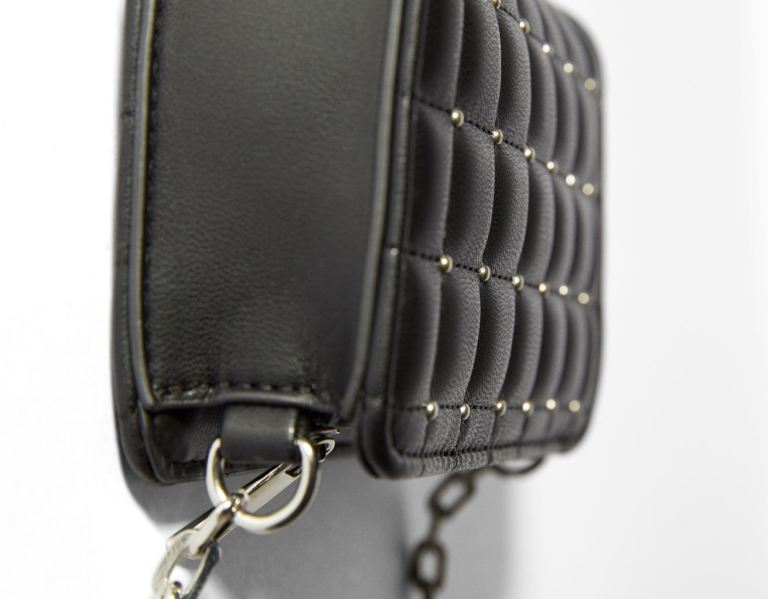 Tasky Bershka Prešívané Mini Crossbody With Studs Damske Čierne | UxmtbO4uLiQ