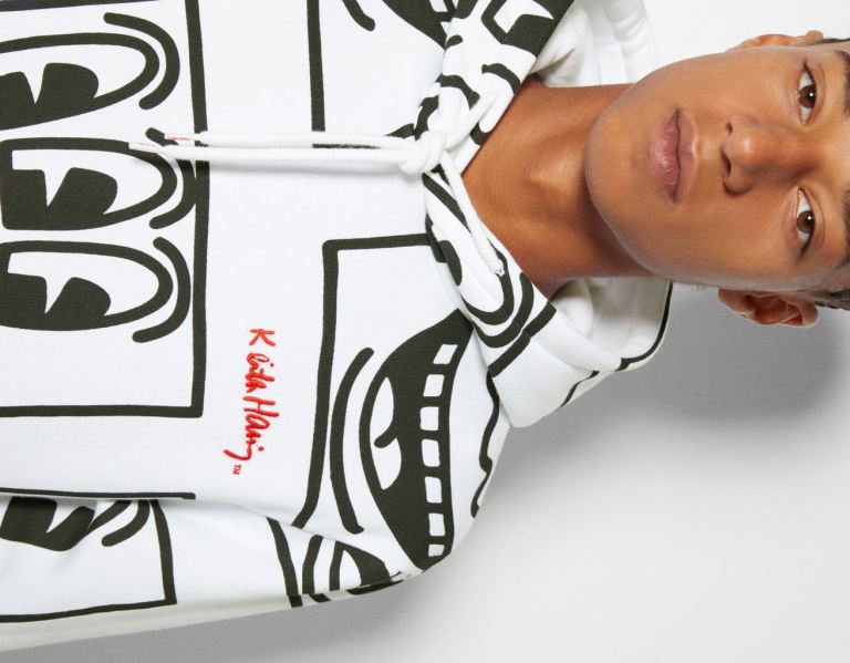 Teplaky Bershka Hoodie With Keith Haring Print Panske Biele | yO63HdgdQCc