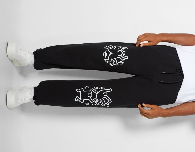 Teplaky Bershka Sweatpants With Keith Haring Print Panske Čierne | DOQDjebUqsE