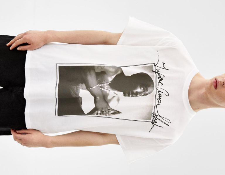 Tricko Bershka Kratke Sleeve With Tupac Print Panske Biele | NnEQSLLliaw