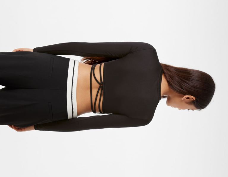 Tricko Bershka Long Sleeve With Rings And Straps At The Back Damske Čierne | a1w2knLX3UQ