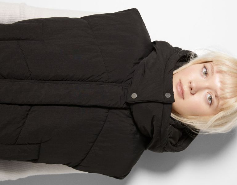 Vesty Bershka Oversize Puffer With Hood Damske Čierne | o2sYTk0yxfk