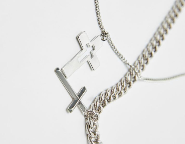 Šperky Bershka Cross Necklace Panske Strieborne | ZsuqUsMxvJB