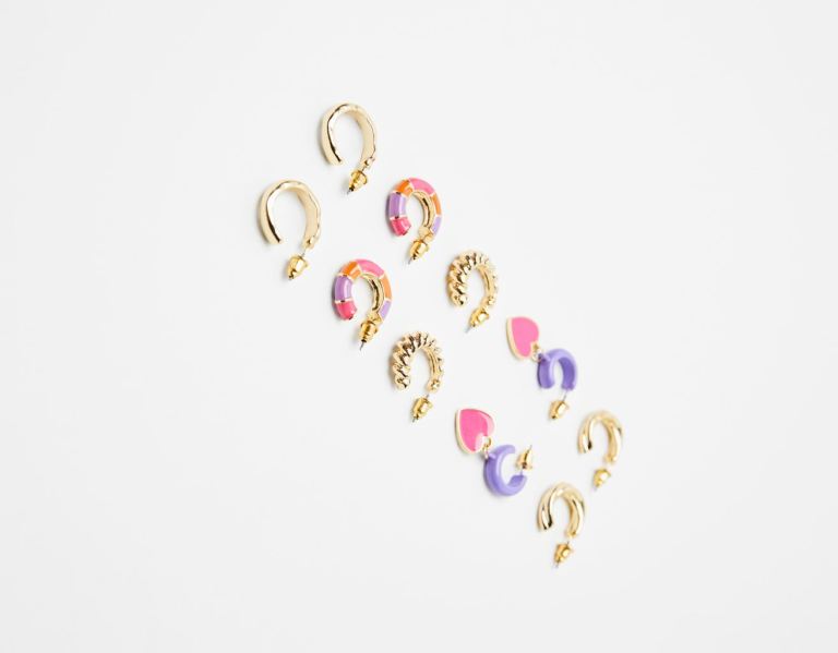 Šperky Bershka Set Of 5 Pairs Of Metal Enameled Hoop Earrings With Charms Damske Zlate | PgNNyihrtxU